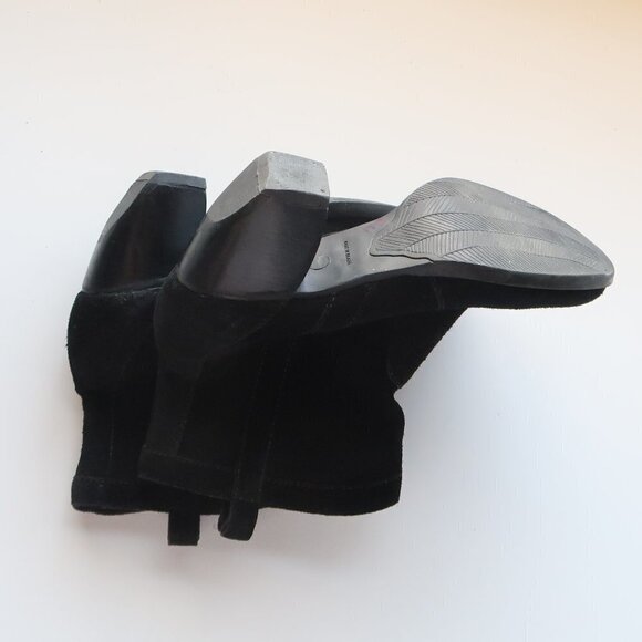 Madison Harding Suede leather Pull-on Round Toe Block Heel Ankle Boots / Booties - Picture 5 of 11